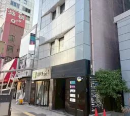 なんば駅 徒歩1分 なんばウォーク地上出口至近 造作無償 3F和食店居抜き物件【軽飲食可】外観