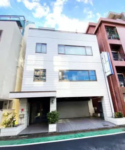 倉庫(1.2.5階)事務所(3.4階)用途相談外観