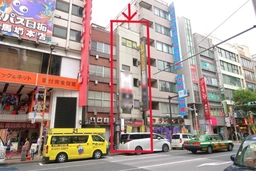 ◆高田馬場駅徒歩3分◆早稲田通り沿い好立地!◆軽飲食・バー・アミューズメント系業種ご相談可!◆深夜営業可外観