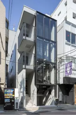 広尾駅 徒歩4分 事務所居抜きなど物件 【重飲食可(制限あり)】外観