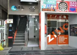 なんば駅 徒歩9分 玉屋町筋沿い 3F飲食店居抜き物件 【飲食可】外観