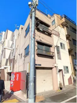 新橋駅 徒歩3分 住居一棟居抜き物件 【重飲食可】演奏可能/ 深夜営業可能/ シャッター付き