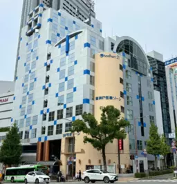 新神戸駅 徒歩1分 独占階段あり B1Fスケルトン物件 【飲食可】外観