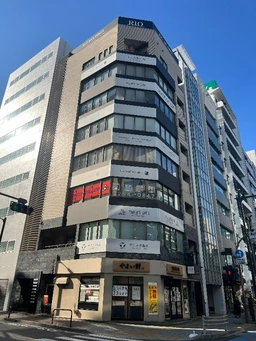 神田駅 徒歩1分 現況:その他 その他居抜きなど物件 【クリニック・美容院等サービス店舗のみ】2F外観