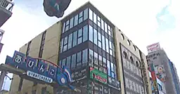 あびこ駅1番出口 徒歩1分 商店街入口駅前ビル 3F 個室居酒屋居抜き物件 【飲食可】外観