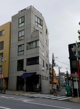 【HS1030】高田馬場駅徒歩圏内。サロン向け店舗物件。エアコン2台あり。EV付き。南向き。土日利用可能。