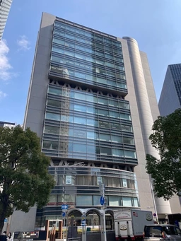 梅田駅 徒歩2分 スケルトン物件 【業種相談】外観