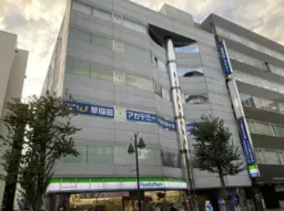 ■本厚木駅 徒歩5分 現況:その他 その他居抜きなど物件 【飲食不可、歯科・耳鼻科不可】外観