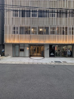 外観リニューアルで高級感あり建物｜1F 給排水ナシ区画