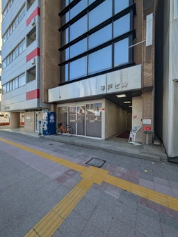 JRコウベ駅バスロータリー前の１Ｆ｜駅前リニューアル計画進行中