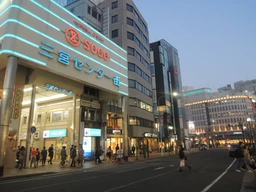 モトマチ駅すぐ｜エレベーターで上階