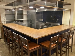 二子玉川駅　高島屋裏　路面ダイニングバー居抜き外観