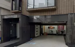 三軒茶屋駅 徒歩6分◆国道246号～1本入ったエリア◆前面ガラス張りのテナント◆事務所仕様で引き渡し◆世田谷警察署近く◆