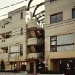 不動前駅 徒歩11分 １階路面スケルトン物件 【飲食可(重飲食不可)】前面ガラス張り外観