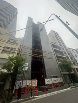 茅場町駅 徒歩6分 新築スケルトン物件 【飲食可(重飲食不可)】前面ガラス張り/ デザイナーズ/ ロードサイド外観