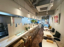 鎌倉駅 徒歩4分 飲食居抜き物件 【飲食可】外観