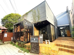 鎌倉駅 徒歩3分 現況:食物販 飲食居抜き物件 【何業も可】外観