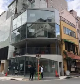 麻布十番駅 徒歩1分 2Fカフェ、3-4Fバー居抜き一括貸し物件 【軽飲食可】外観