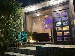 蕨駅 徒歩4分 現況:バー 飲食居抜き物件 【軽飲食可】外観