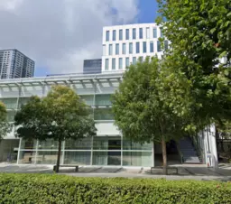 【KKM1113】貴重なみなとみらいエリアの物件募集！サービス店舗相談可能！専門学校居抜き！外観