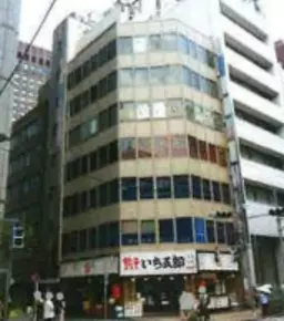 新宿西口駅徒歩3分　4F　30坪　事務所仕様外観