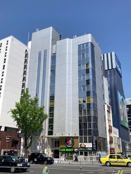 なんば駅 徒歩2分 スケルトン物件 【飲食可(重飲食不可)】外観