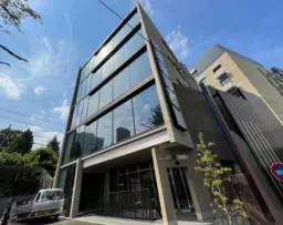 ■渋谷駅 徒歩5分 現況:美容室内装・設備付きシェアサロン物件 【美容室のみ可能】外観