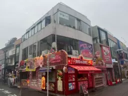 原宿駅・明治神宮前駅 徒歩5分 スケルトン物件(居抜き相談) 【飲食、美容室、サービス店舗可能】早期入居相談可外観