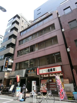 【京橋】駅徒歩3分／サービス店舗（ネイルサロン、画廊等）ご相談可能／6階も募集中のためお問い合わせください