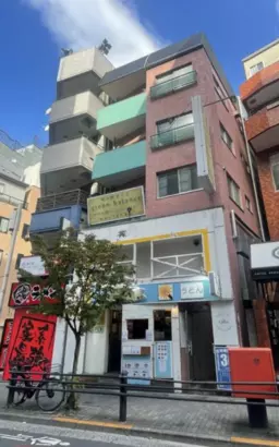 【UY1120】飯田橋駅徒歩3分！早稲田通りに面するビル！事務所使用可能。賃料23万
