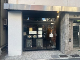 1F路面、美内装カレー店居抜き物件外観