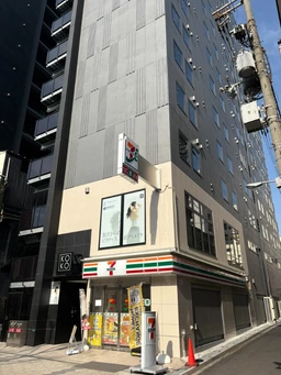 日本橋駅 徒歩1分 スケルトン物件 【飲食可(重飲食不可)】外観