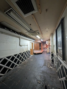 モトマチ駅前｜ディープな地下空間外観