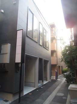 新築後未入居！美観！2階！