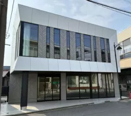 新秋津駅 徒歩1分◆秋津中通りに面した新築物件◆重飲食相談可◆『秋津』『新秋津』2駅利用可◆フリーレント相談可◆外観