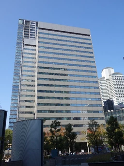 西梅田駅 徒歩3分 スケルトン物件 【業種相談】