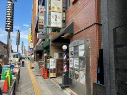西武新宿駅 徒歩1分 現況:バー(倉庫) 飲食居抜き物件 【何業も可】外観