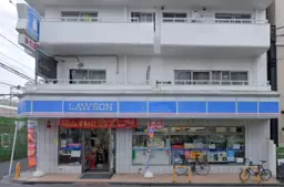 下北沢駅 徒歩1分◆鎌倉通り沿い◆1階が『ローソン』で視認性も大◆重飲食も相談可◆インフラ系は現地確認必須◆外観