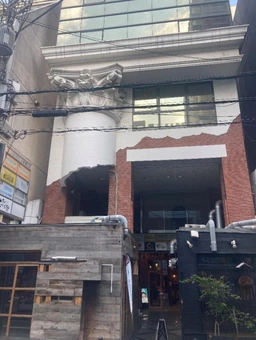 心斎橋駅 徒歩1分 大宝寺通り沿い 4F店舗物件 【飲食可】