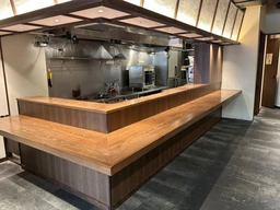 【内装美麗！居酒屋居抜き】駅利用者と生活者の動線が重なる高集客エリア外観