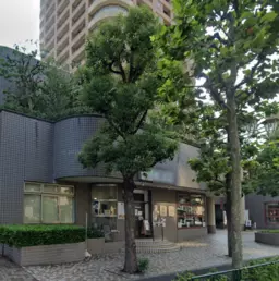 都電早稲田 徒歩1分◆新目白通り沿いの1階店舗◆重飲食相談可◆和食料理店の現況渡し◆早稲田大学近く◆外観