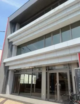 大和田駅 徒歩3分 駅前通りの好⽴地  1~3階外観