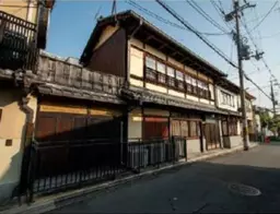 今出川駅 徒歩18分、バス停「今出川浄福寺停」徒歩1分 1-3F大型町家物件【重飲食可】外観