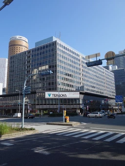 西梅田駅 徒歩1分 スケルトン物件 【重飲食相談可】