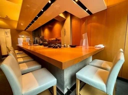 渋谷駅 徒歩7分 現況:寿司・割烹 居抜き物件 【飲食可】外観