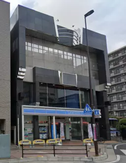 東大宮駅 徒歩1分◆ロータリー角で利便性大◆業種相談可◆2階と一括可◆壁面広告で視認性も大◆外観