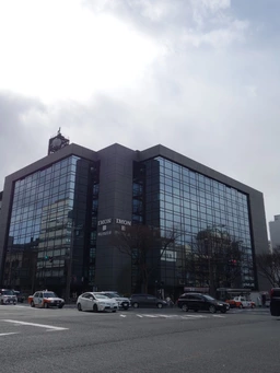 烏丸御池駅直結　地下１階 【飲食可】外観