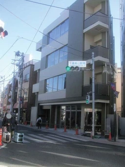 千歳烏山駅徒歩2分　飲食不可　新築物件外観