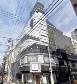 ≪新宿駅 徒歩9分｜1階・路面｜業種相談可｜260.07㎡≫外観