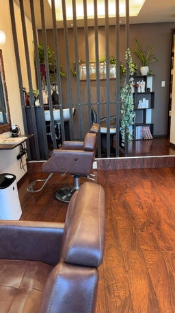 海の見える1階美容院居ぬき物件です。外観